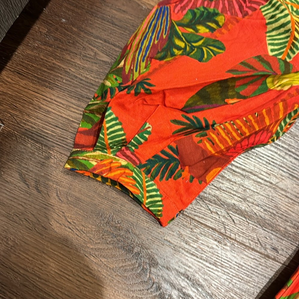 FARM Rio NWT Red Forest Birds Romper with Balloon Sleeves and front Buttons. - Picture 15 of 16